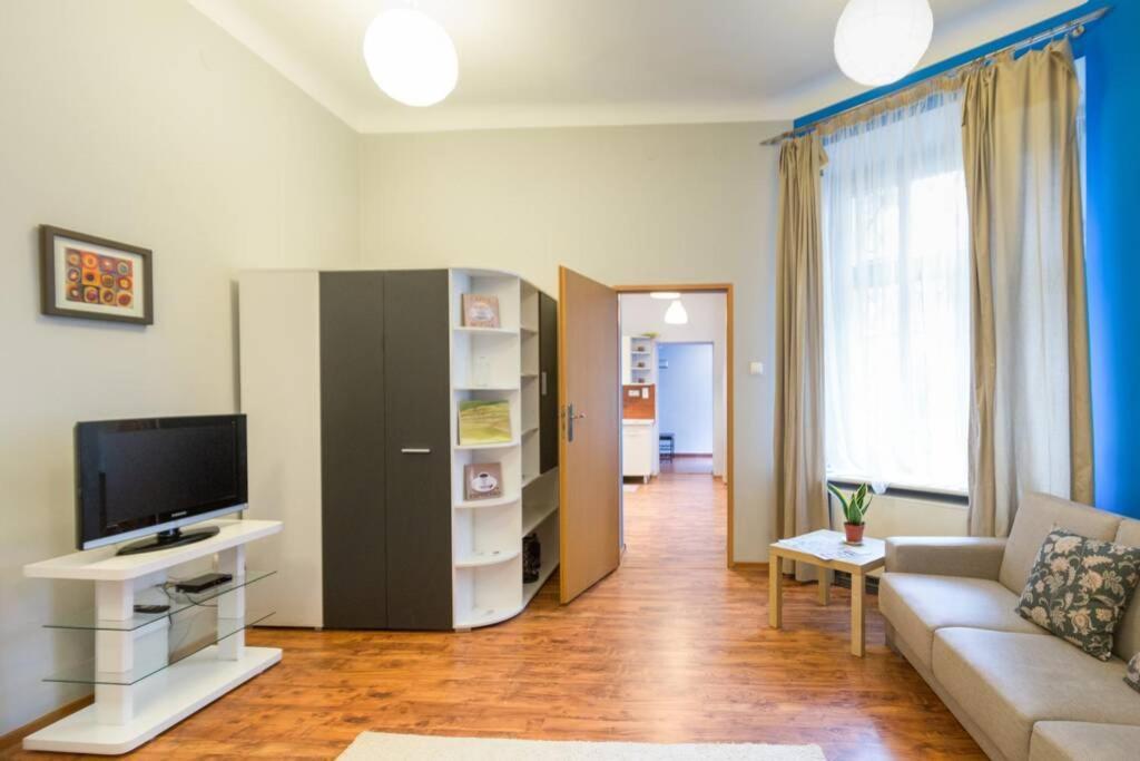 קרקוב The Quiet Blue Home In The City Center! מראה חיצוני תמונה
