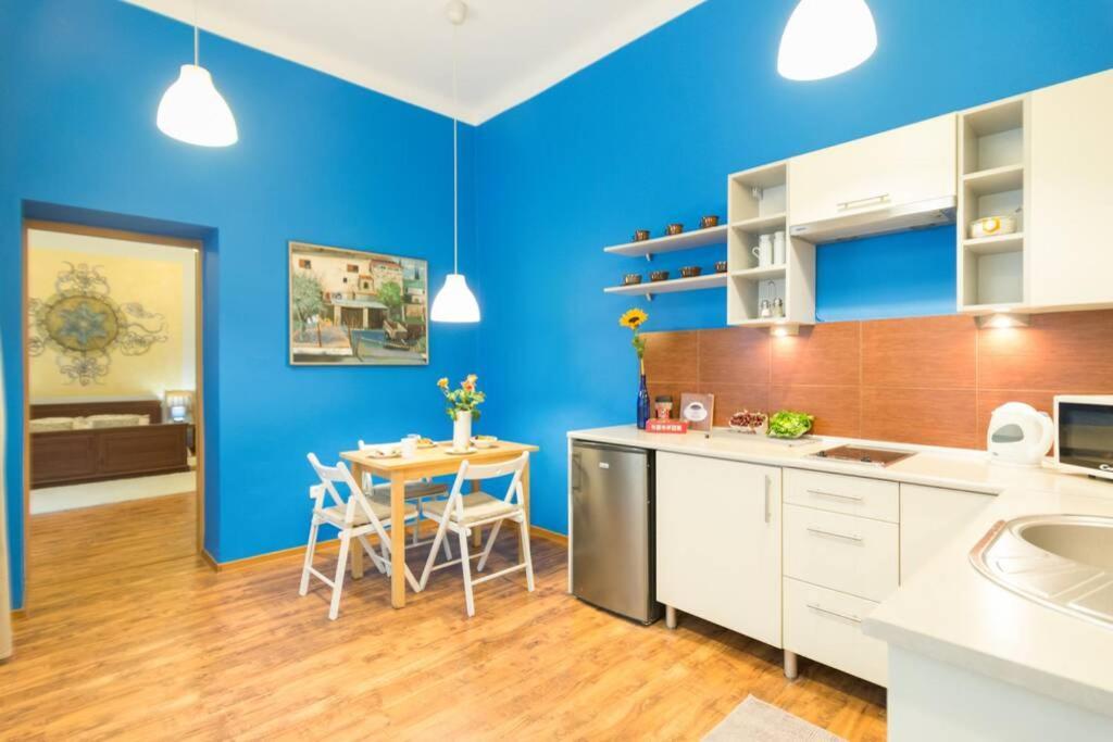 קרקוב The Quiet Blue Home In The City Center! מראה חיצוני תמונה
