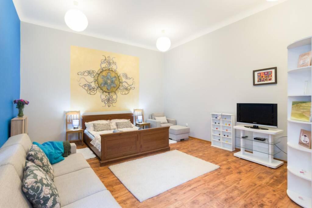 קרקוב The Quiet Blue Home In The City Center! מראה חיצוני תמונה